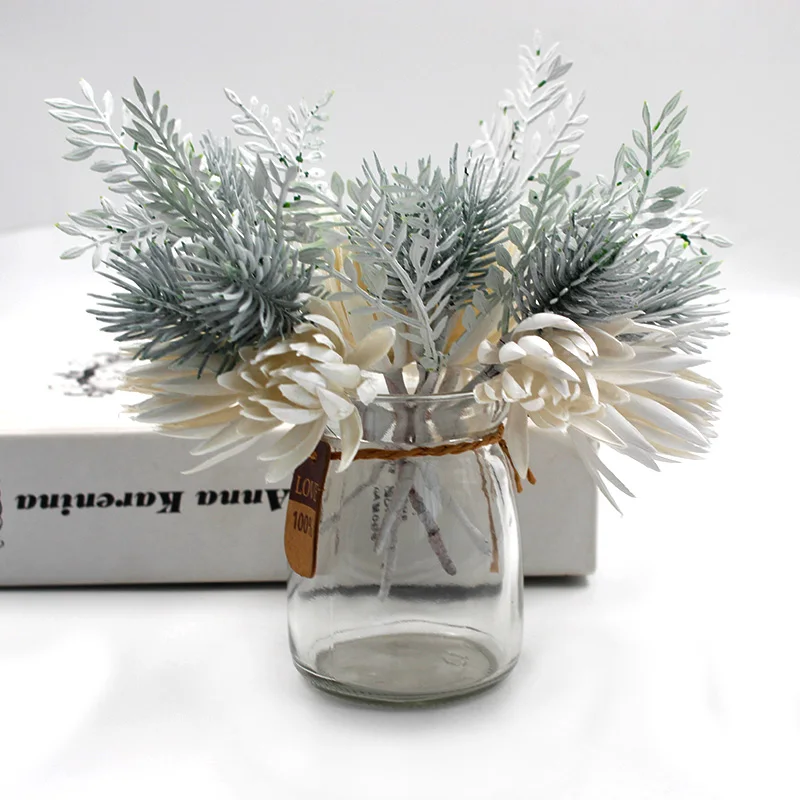 1 adet Mini suni çam iğnesi DIY yapay çiçek Kutlama Ev Dekorasyon Hediye şeker kutusu Yeni Yıl Noel Dekorasyon