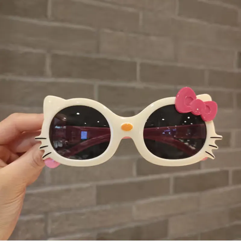 Kawaii Hello Kitty Açık Göz koruma gözlükleri Sanrio Anime Figürü Hello Kitty Modeli çocuk Güneş Gözlüğü Cosplay Parti Prop