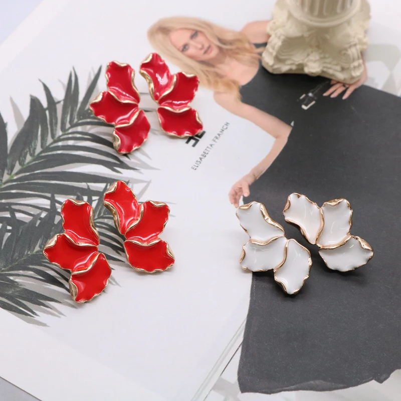 Klasik moda Brincos daha fazla renk zarif simetrik çiçek parti Modern kadın