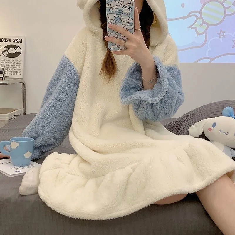 Sanrio Sevimli Kuromi Cinnamoroll Benim Melodi Pijama Mercan Kadife Pazen Bornoz Anime Uyku Battaniye Kapşonlu Kawaii Gecelik