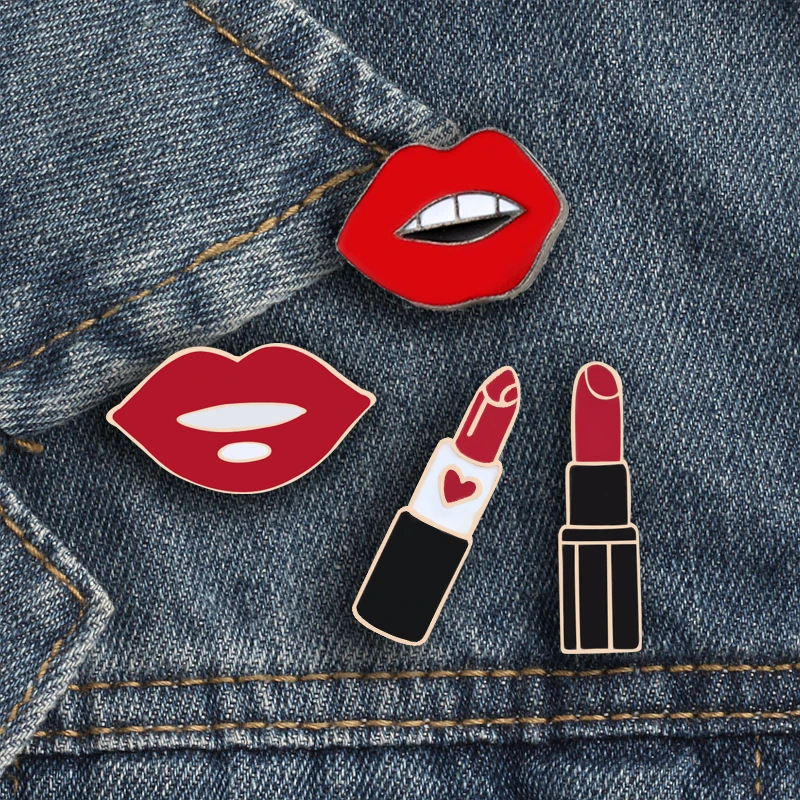 Seksi Kırmızı Dudak Kadın Ruj Broş Karikatür Metal Emaye Rozeti Pin Ceketler Gömlek Sırt Çantası Yaka Düğmesi Pimleri Takı Aksesuarları