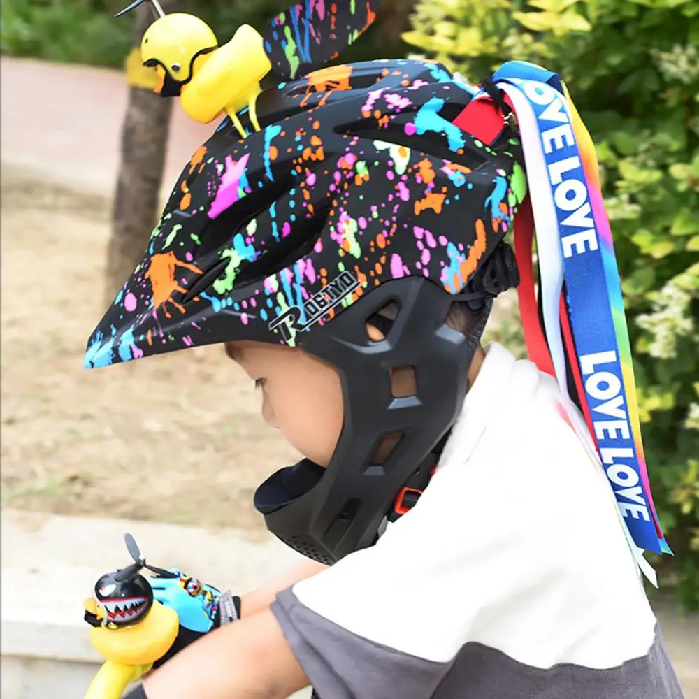Çocuk emniyet kaskı açık spor çocuklar tam yüz kask denge bisikleti kayak skuter bisiklet sürme kask ile ışık cibinlik